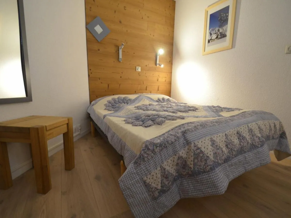 Appartement 2 Pieces Cabine Pour 5 Pers, Skis Aux Pieds, Balcon Sud-Ouest, Reberty 2000 - Fr-1-452-252 Saint-Martin-de-Belleville Apartment
